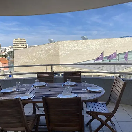 Grand 3 Pieces Avec Terrasse Et Parking A - Fr-1-833-27 Canet-en-Roussillon