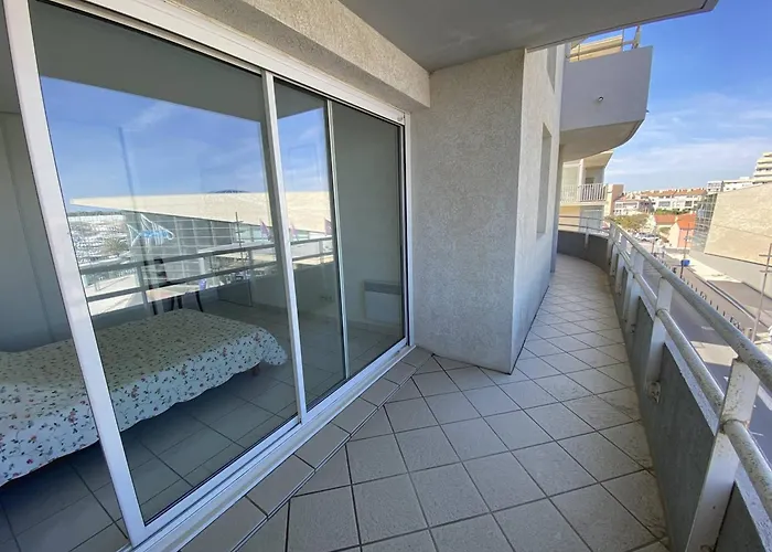 Grand 3 Pieces Avec Terrasse Et Parking A - Fr-1-833-27 Canet-en-Roussillon