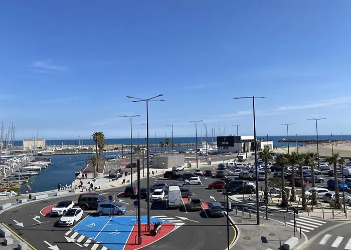 Grand 3 Pieces Avec Terrasse Et Parking A - Fr-1-833-27 * Canet-en-Roussillon