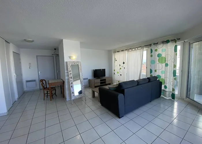 Grand 3 Pieces Avec Terrasse Et Parking A - Fr-1-833-27 Apartament *